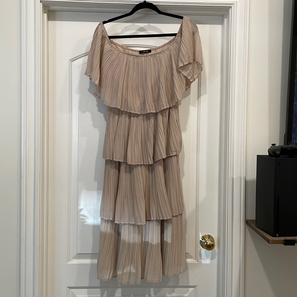Off the shoulder, tan, ruffle dress, size 6, brand is just me
